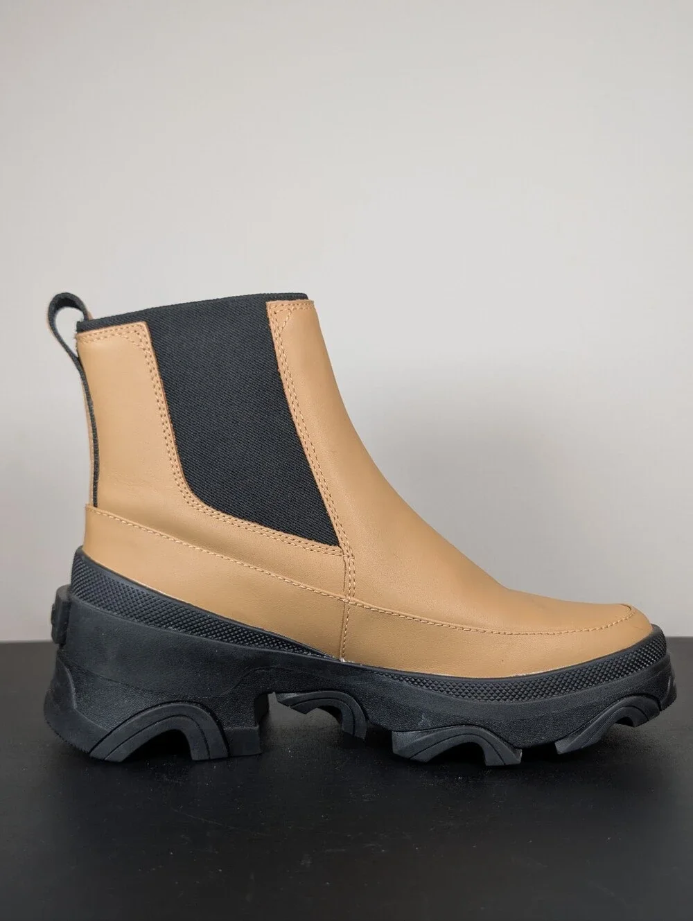 Sorel Brex Waterproof Platform Chelsea Boots Tawny Buff Tan Leather Womens 8